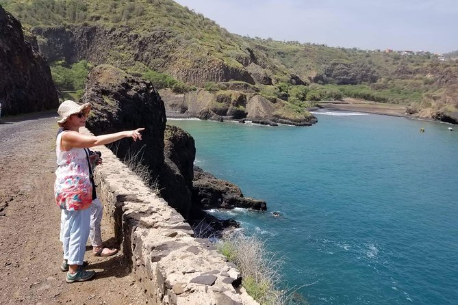 Airport to Tarrafal - Safety and comfort on a two-hour road trip