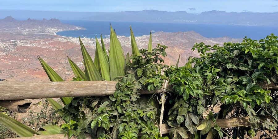 Beaches, Villages and Monte Verde (excludes city) - Praia Grande and Norte Baía: sand, wind, and volcanic rock