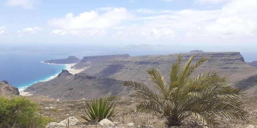 Beaches, Villages and Monte Verde (excludes city) - Baía das Gatas: a clear lagoon and a short swim