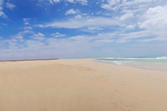 Boa Vista Island: Full-Day Wild Beaches & Viana Desert Experience - Viana Desert and its ten kilometers of white dunes
