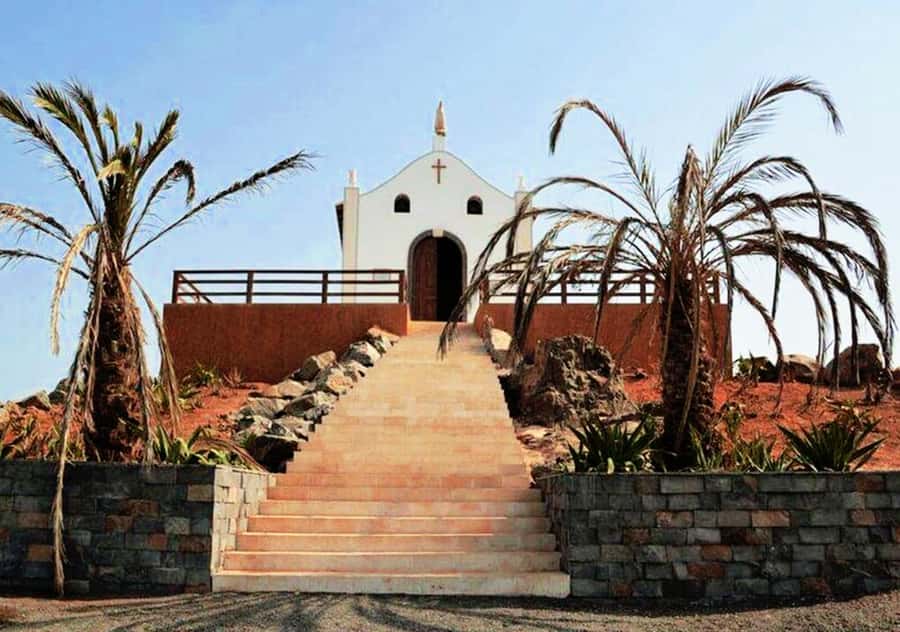 Boa Vista Island: Full-Day Wild Beaches & Viana Desert Tour - Curral Velho, an abandoned village by the salt works