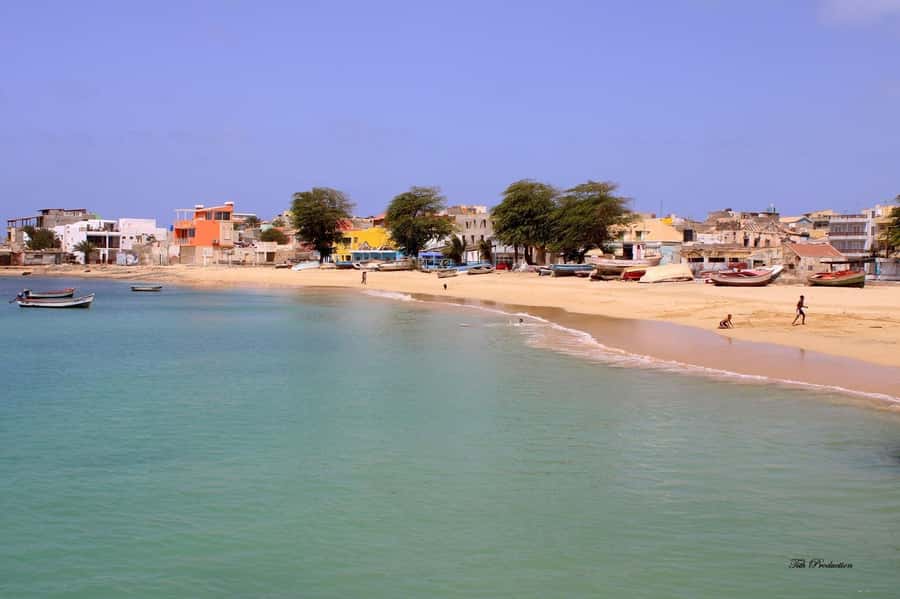 Boavista: City Tour with a Splash at Estoril Beach - Estoril Beach brings the tour to the water