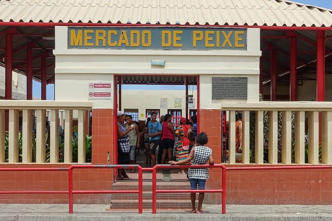 City Walking Tour, Mindelo, Highlights - Colors and Daily Shopping at the Municipal Market