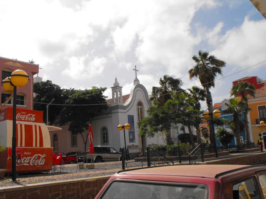 City Walking Tour of Mindelo: Cultural Capital - Municipal Market’s colors and local products