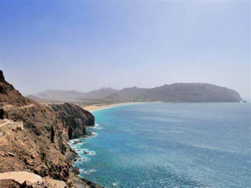 Coastal hike to the Lighthouse - Why the quiet matters