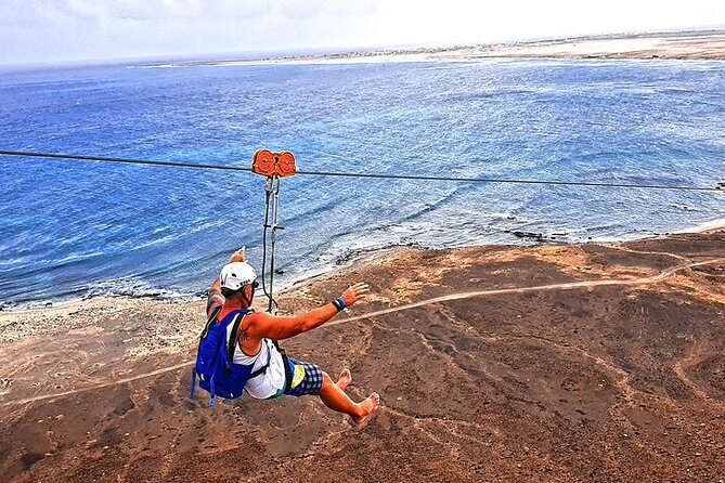 Complete Excursion and Flight on the Zipline Cabo Verde - The zipline flight and the landing