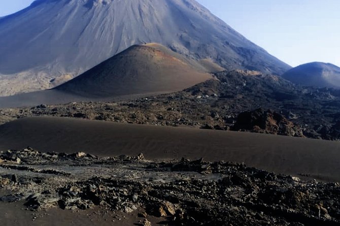 Fogo Island: Hiking Portela – 1995 Peak – 2014 Crater – Portela - Reaching the 1995 peak