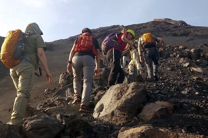 Fogo Island: Hiking Portela – 1995 Peak – 2014 Crater – Portela - Crossing black lapilli on the climb