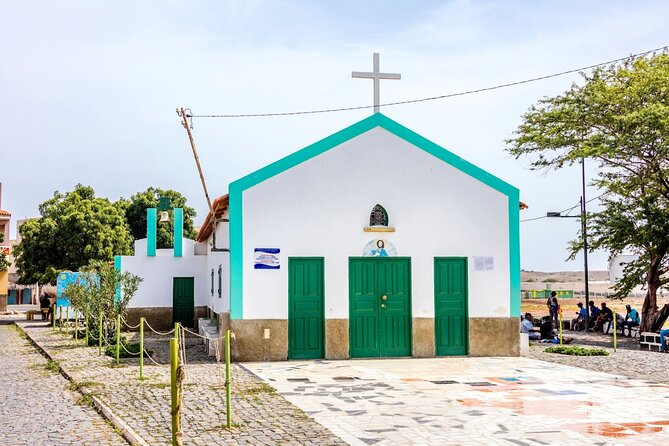 Full Day Adults Only Tour of Sal with Lobster Lunch and Salt Lake - Transport, group size, and guide quality