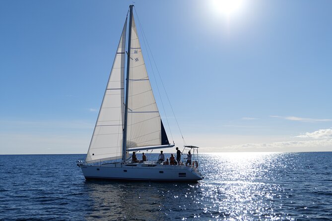 Full day Sailing yacht - Beautiful day on the Atlantic Ocean - Why the small group matters