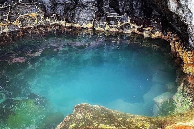 Full-day tour - Salt Mine, Blue Eye, Shark Watch and Kite Beach - Pedra de Lume places you inside an old volcano