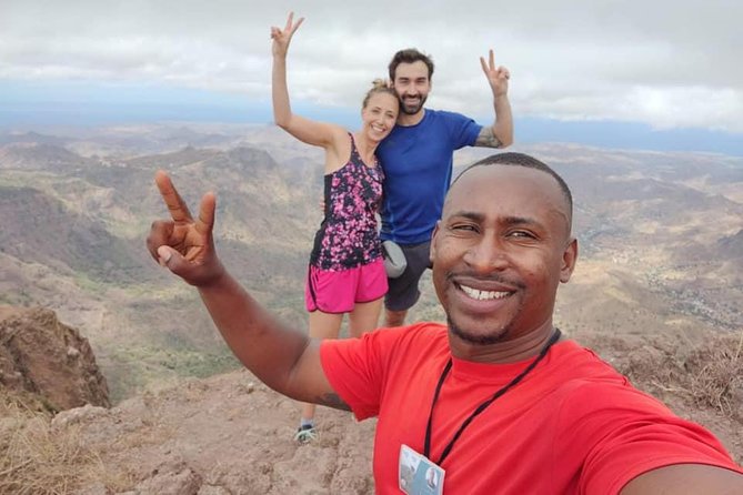 Hiking Pico de Antónia – Summit Adventure & Scenic Views - Who will enjoy this summit hike most?