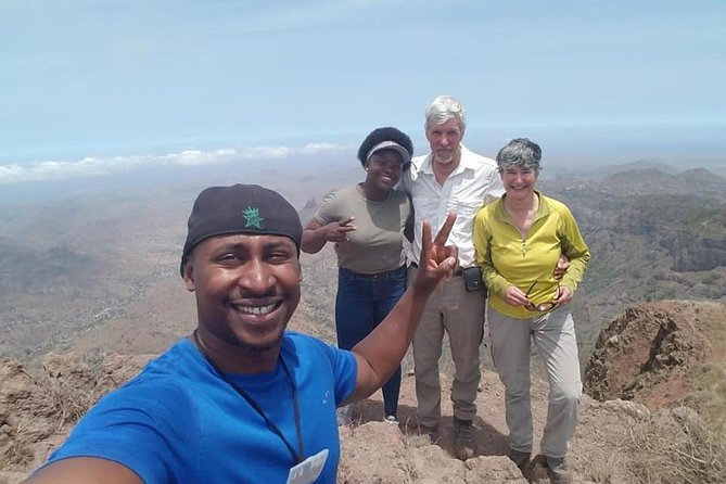 Hiking Pico de Antónia – Summit Adventure & Scenic Views - What the Pico de Antónia stop is like