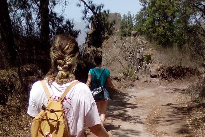 Hiking Serra Malagueta Natural Park - Entering one of Santiago’s seven natural wonders