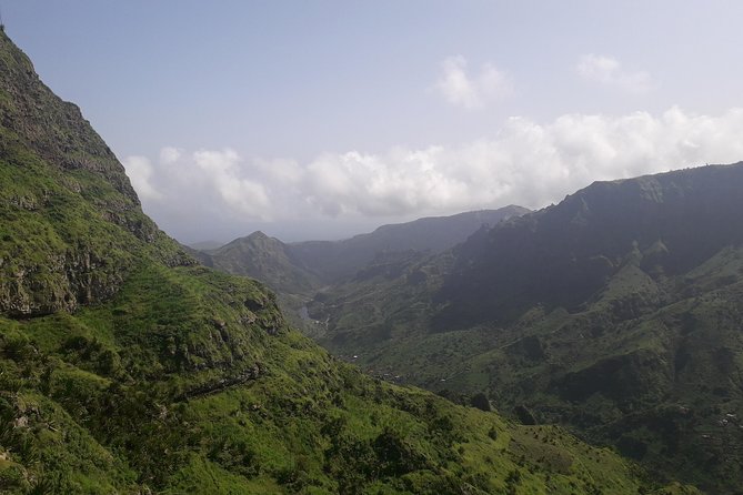 Hikking Natural Park/Serra Malagueta - Pickup from Praia makes the outing easy