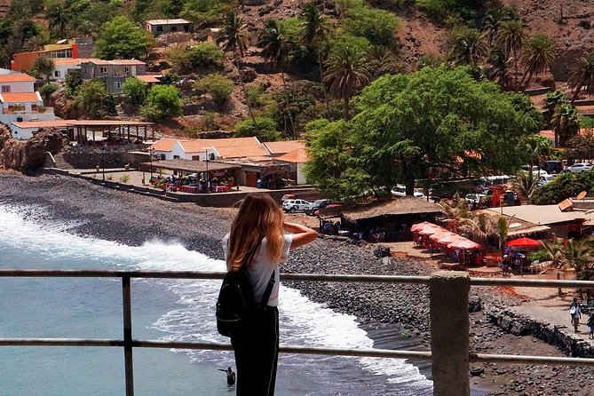 Like Locals: Praia and Cidade Velha Tour + Local Pontxi Tasting - Sé Cathedral and the fishing shore
