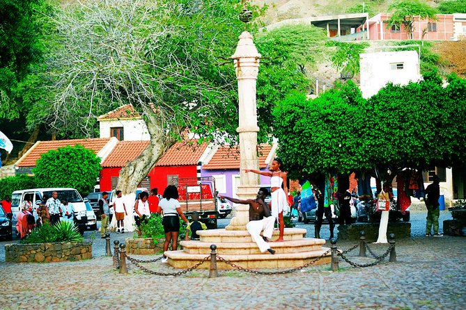 Like Locals: Praia and Cidade Velha Tour + Local Pontxi Tasting - Why the private format adds value