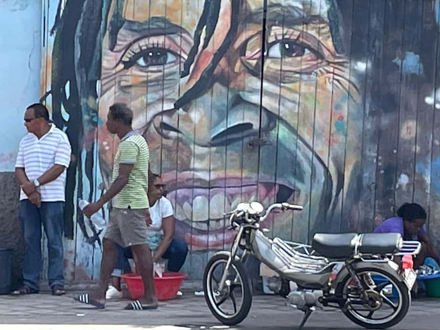 Mindelo City Walking Tour - Starting in Mindelo and setting the pace