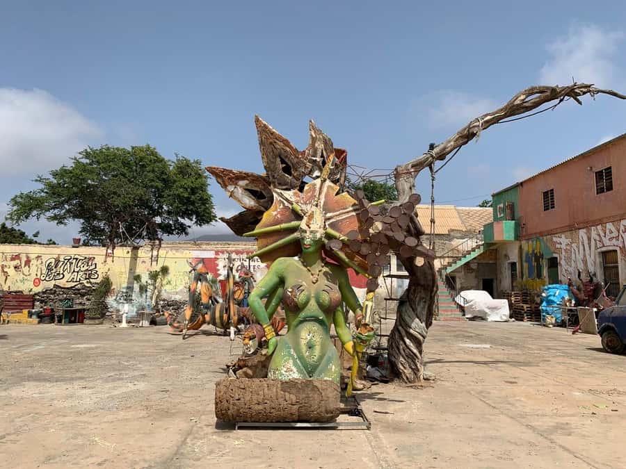 Mindelo Cultural: city tour with live music and tasting - Walking the marina and Mindelo’s main sights