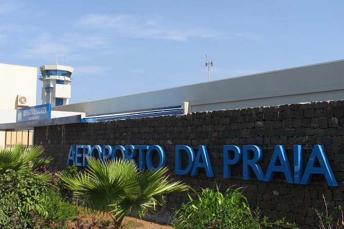 Praia city to the airport. - Key points about this Praia transfer