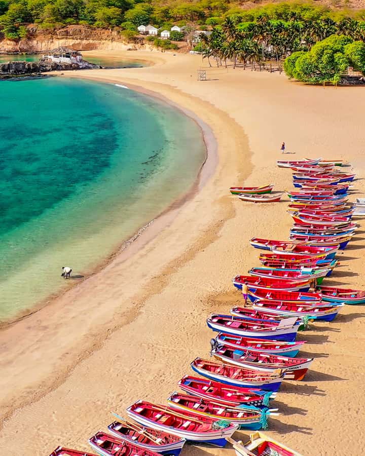 Praia: Day trip by minibus for cruise passengers - Assomada market town and the rhythm of island trade