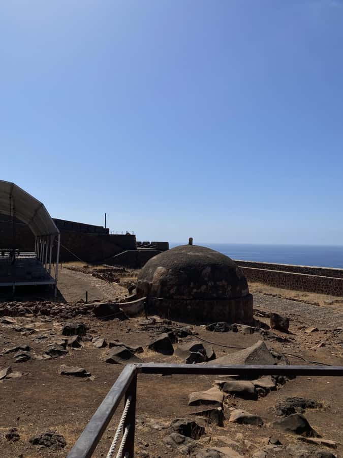 Private Tour Cidade Velha/Discover OLD CITY - Entering the old streets of Ribeira Grande