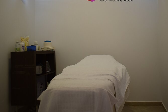 Relaxing Massages 50 minutes - Hot Stones for a Warm, Soothing Treatment