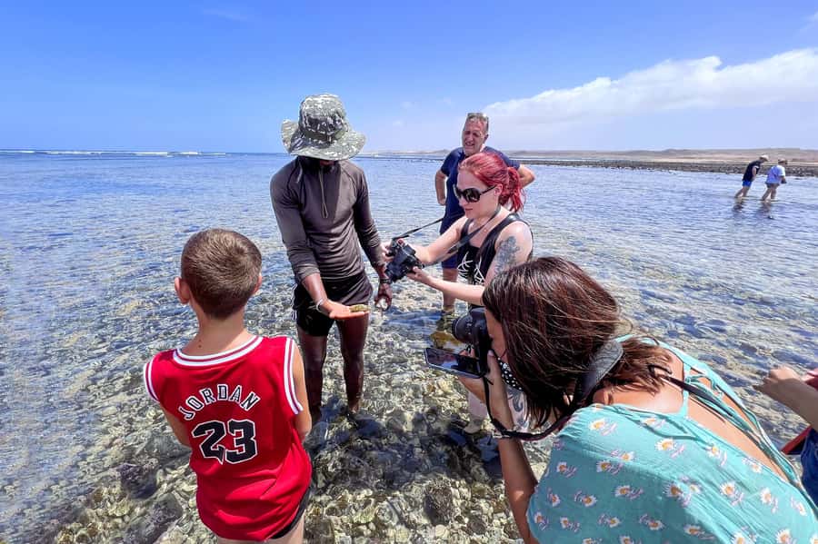 Sal Discovery: A Guided Small Group Island Tour - Espargos brings food, street art, and a proper break