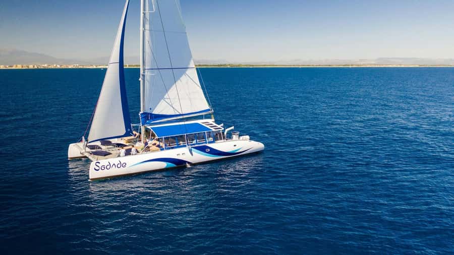 Sal Island Catamaran Cruise with All-inDrinks and Snacks - Who will enjoy this catamaran cruise?