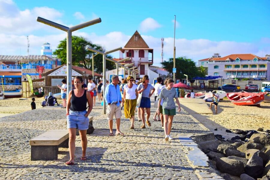 Sal island: Santa Maria city tour, street art and tapas - Cape Verdean snacks and drinks at a local restaurant