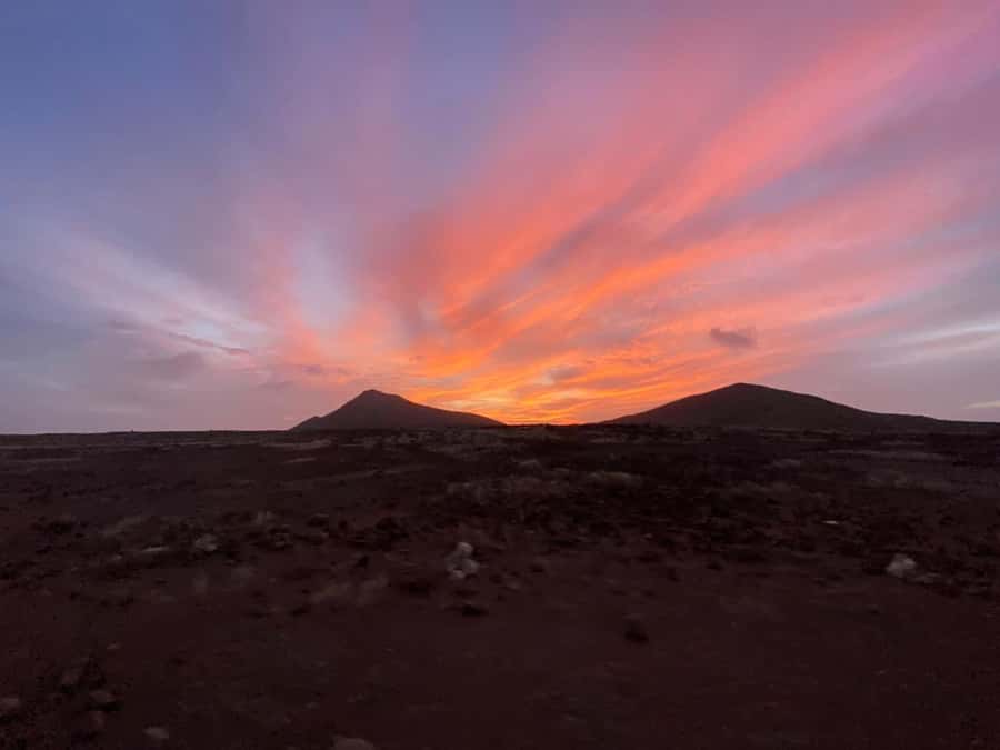 Santa Maria: Guided Coastal Hike & Monte Leão Sunset - What the guide adds to the outing