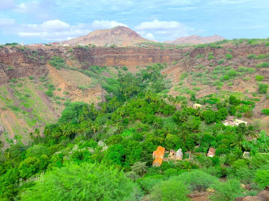 Santiago: Calabaceira Valley Trek & Visit to Cidade Velha - Starting in Calabaceira’s green valley