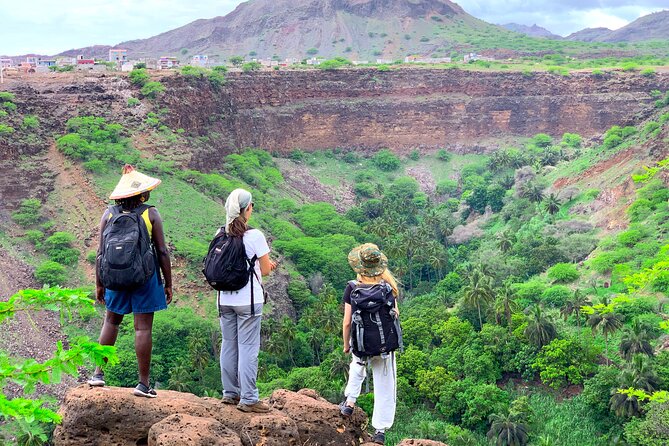 Santiago Island: 4-Hour Calabaceira Valley Hike & Guided Tour to Cidade Velha - Walking down Calabaceira Valley