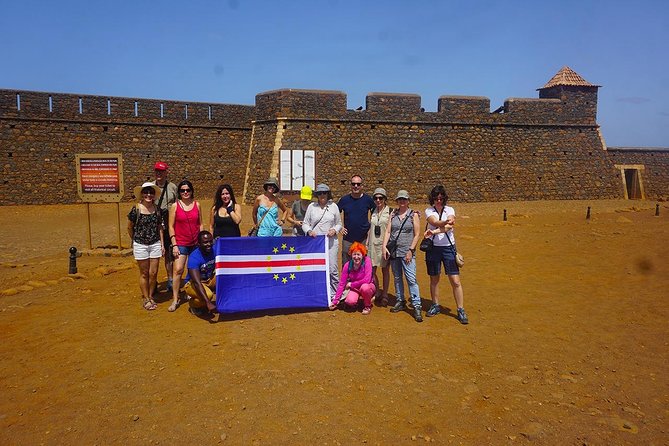 Santiago Island: Best of Praia & Cidade Velha Tour, a World Heritage Site - Sucupira Market and the everyday side of Praia