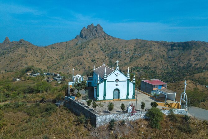 Santiago Island Experience - Why this Santiago route is useful