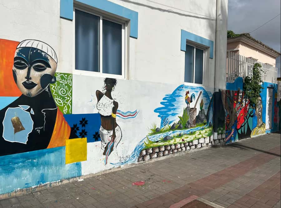 Santiago: Landscapes, Street Art, and Markets Day Trip - Tarrafal Beach: two hours to slow down