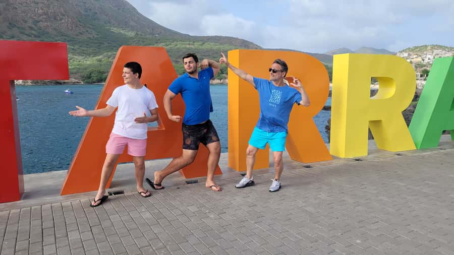 Santiago: Landscapes, Street Art, and Markets Day Trip - Leaving Praia for Picos and Mount N’gulilansa