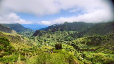 Full Day Island Tour & Visit to Cova de Paúl
