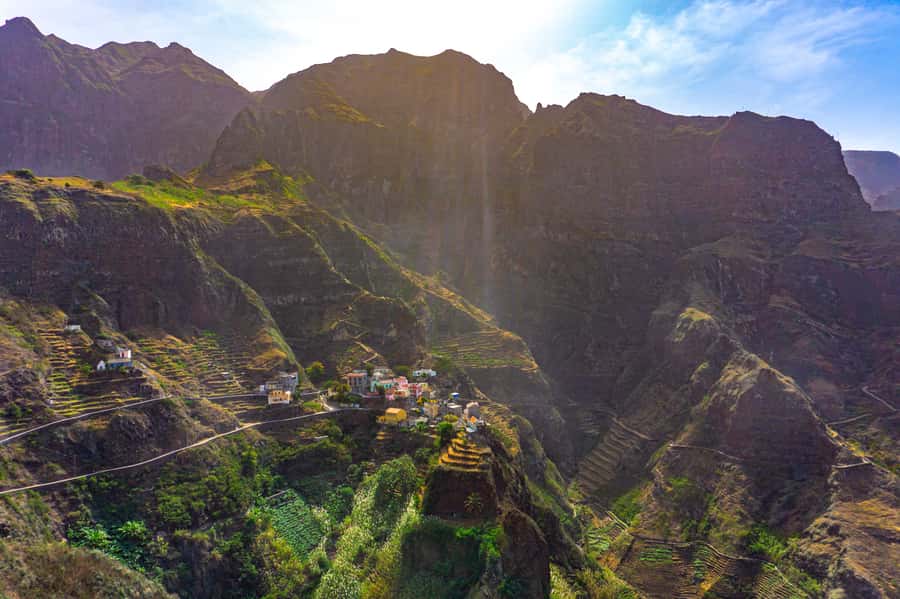 Santo Antão: Ponta do Sol & Fontainhas Guided Trip with Hike - How hard is the hike?
