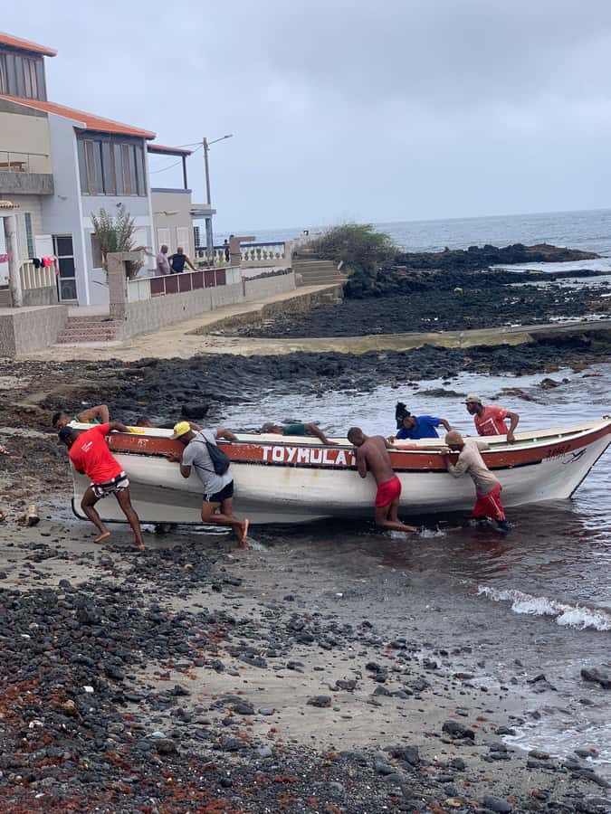 São Vicente Full Day - Calhau’s volcanic coast and powerful surf