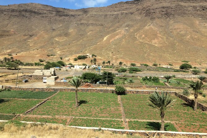 São Vicente: Half day, Beaches, Villages, Monte Verde - Calhau: farming, windmills, and an extinct volcano