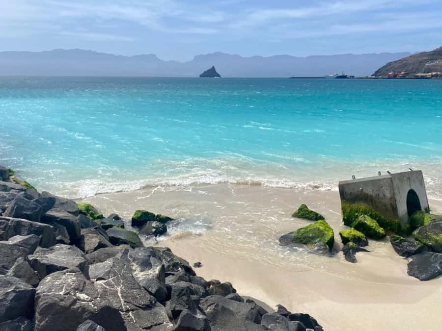 São Vicente: Snorkel with Sea Turtles Adventure - Why the guide can make or break the outing