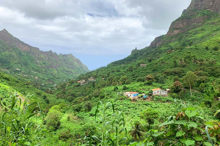 Serra Malagueta: Principal Valley Hike & Lunch with Locals - Following streams through mango, banana, and sugar cane