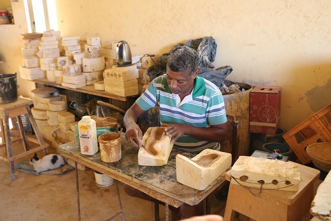 Shipwreck Cabo Santa Maria - Rabil pottery and souvenirs made on Boa Vista