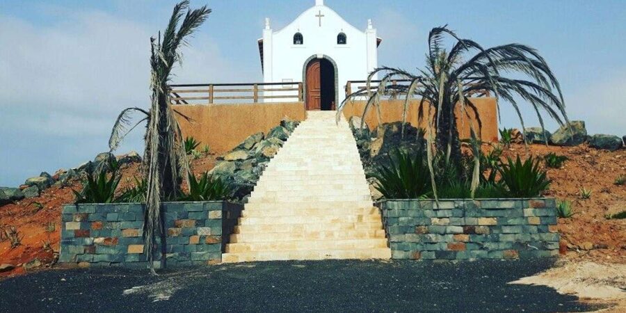 Shipwreck, Viana Desert & Rabil Pottery - A brief stop at Our Lady of Fatima Chapel
